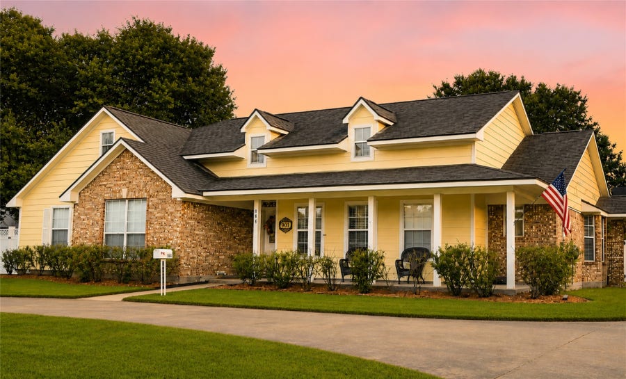 Property photo for 904 E Wilkins Street, Angleton, TX