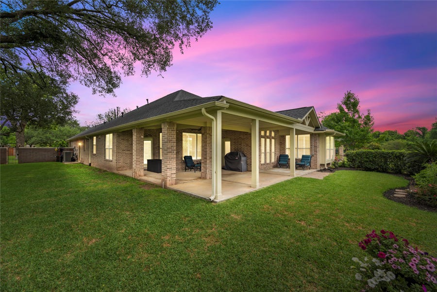 Property photo for 10026 Lost Hollow Lane, Missouri City, TX