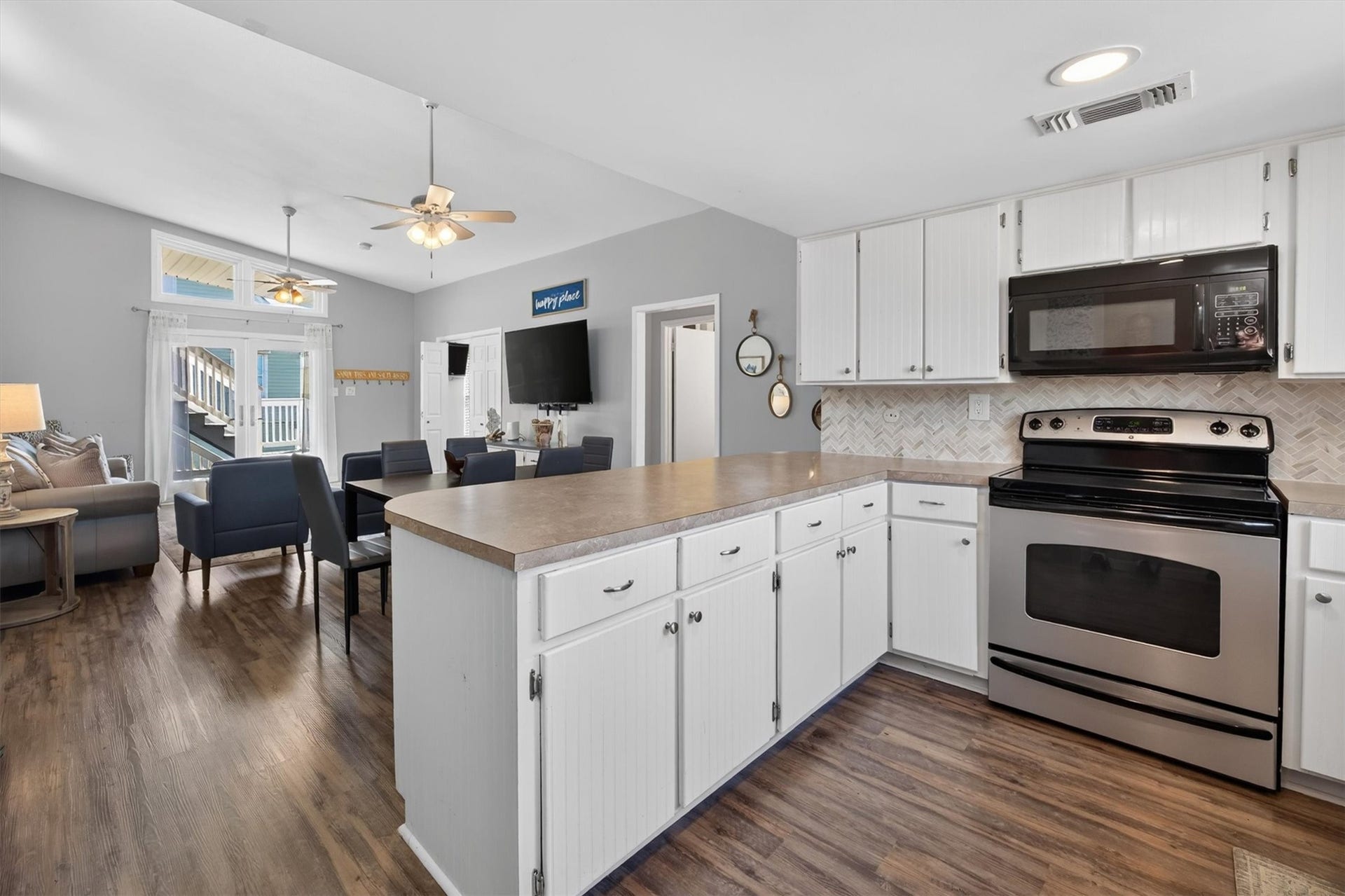 16515 John Davis Road, Jamaica Beach, TX 77554 16515 John Davis Road, Jamaica Beach, TX 77554
