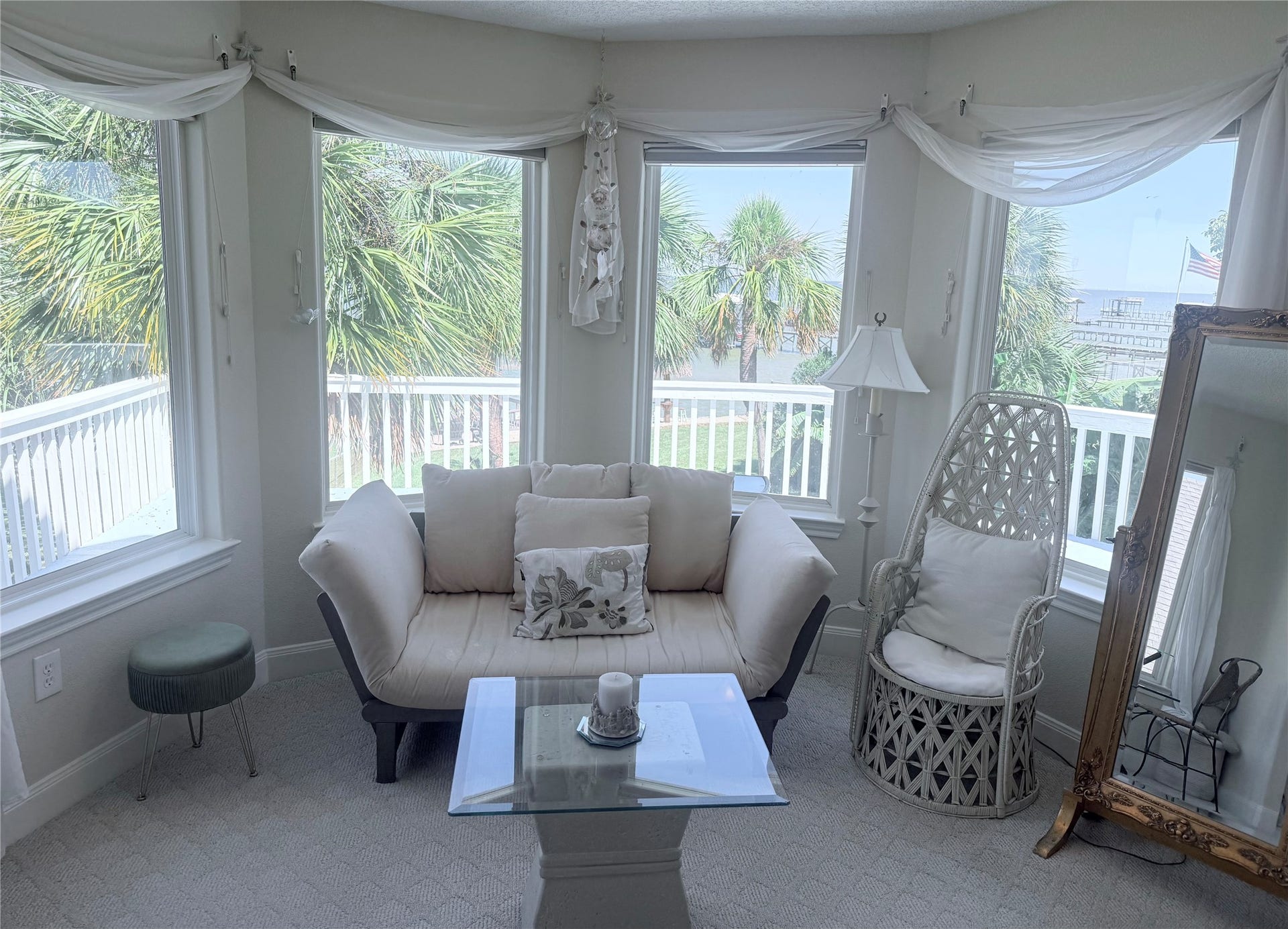 4715 W Bayshore Drive, Bacliff, TX 77518 Primary has extra room for a loveseat.