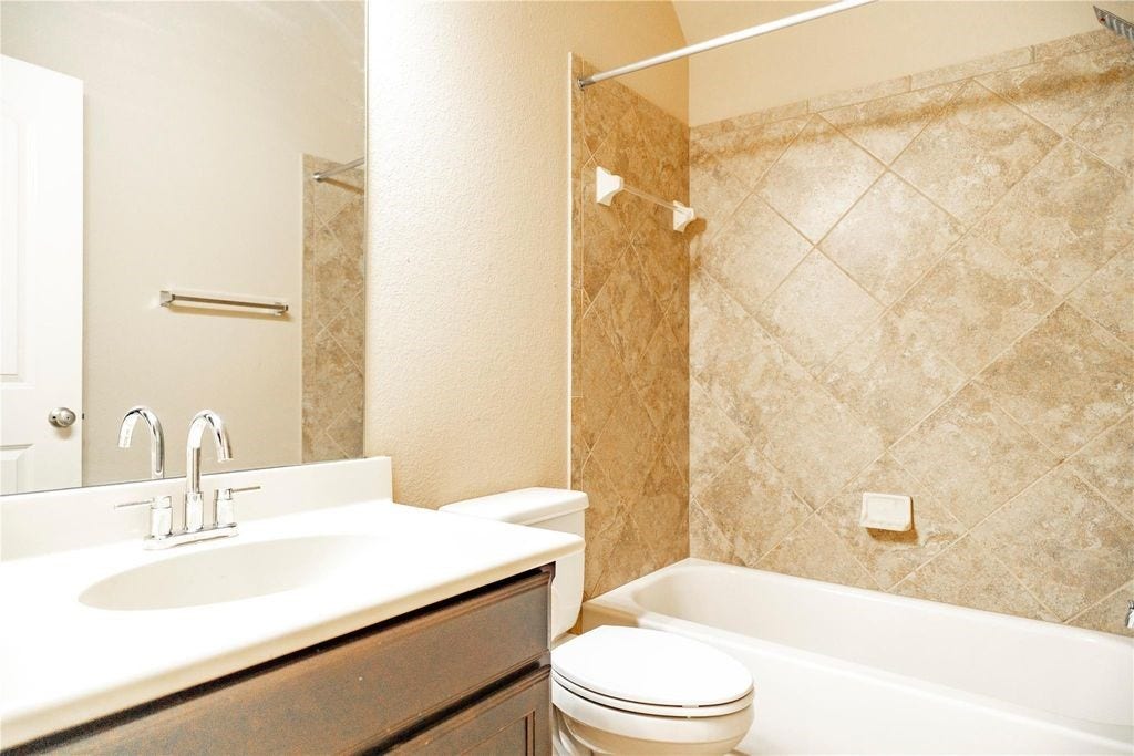 10827 Naburn Gate, Richmond, TX 77407 10827 Naburn Gate, Richmond, TX 77407