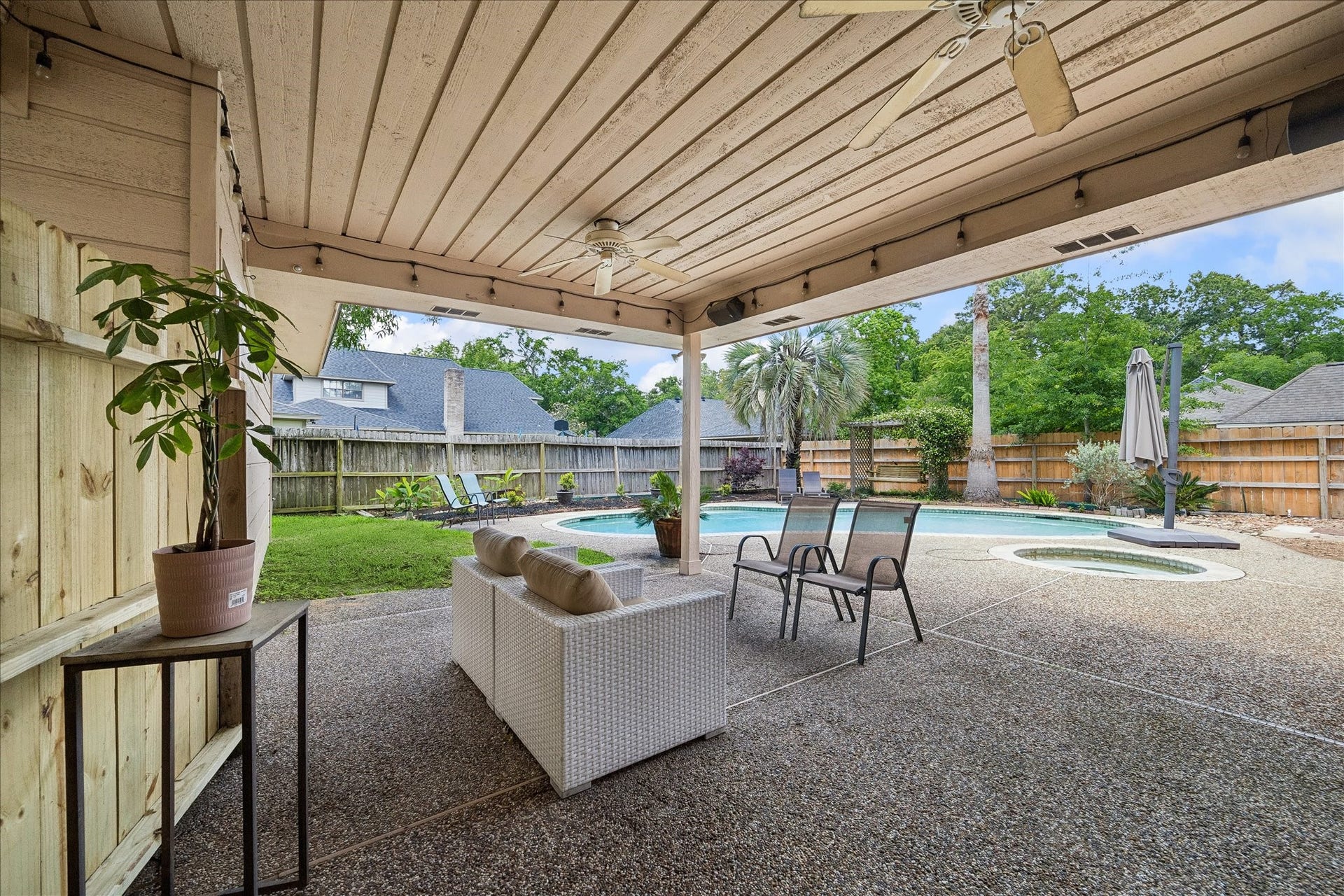 2919 Forest Garden Drive, Kingwood, TX 77345 What a great place to sit out and enjoy morning coffee or a glass of wine watching the kids swim.