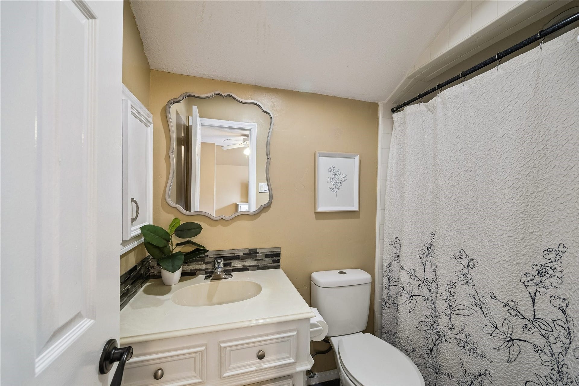 2919 Forest Garden Drive, Kingwood, TX 77345 2919 Forest Garden Drive, Kingwood, TX 77345