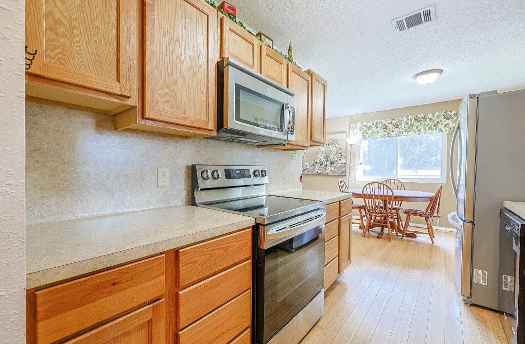 4110 Sherri Lane, Crosby, TX 77532 Updated appliances