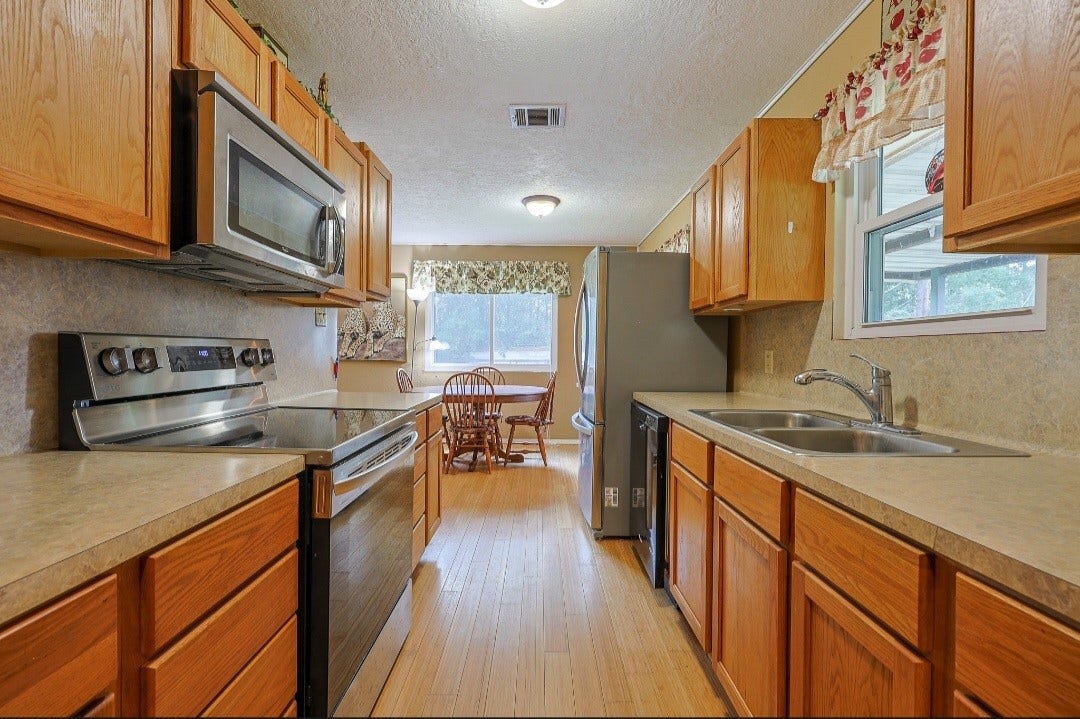 4110 Sherri Lane, Crosby, TX 77532 Refrigerator is included
