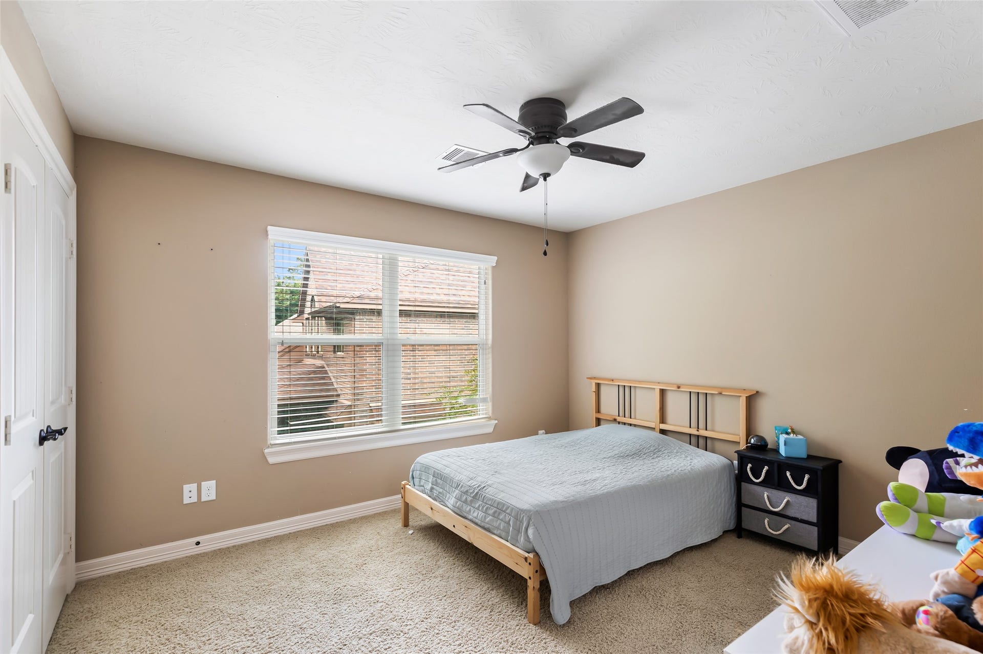 Secondary bedroom #2
