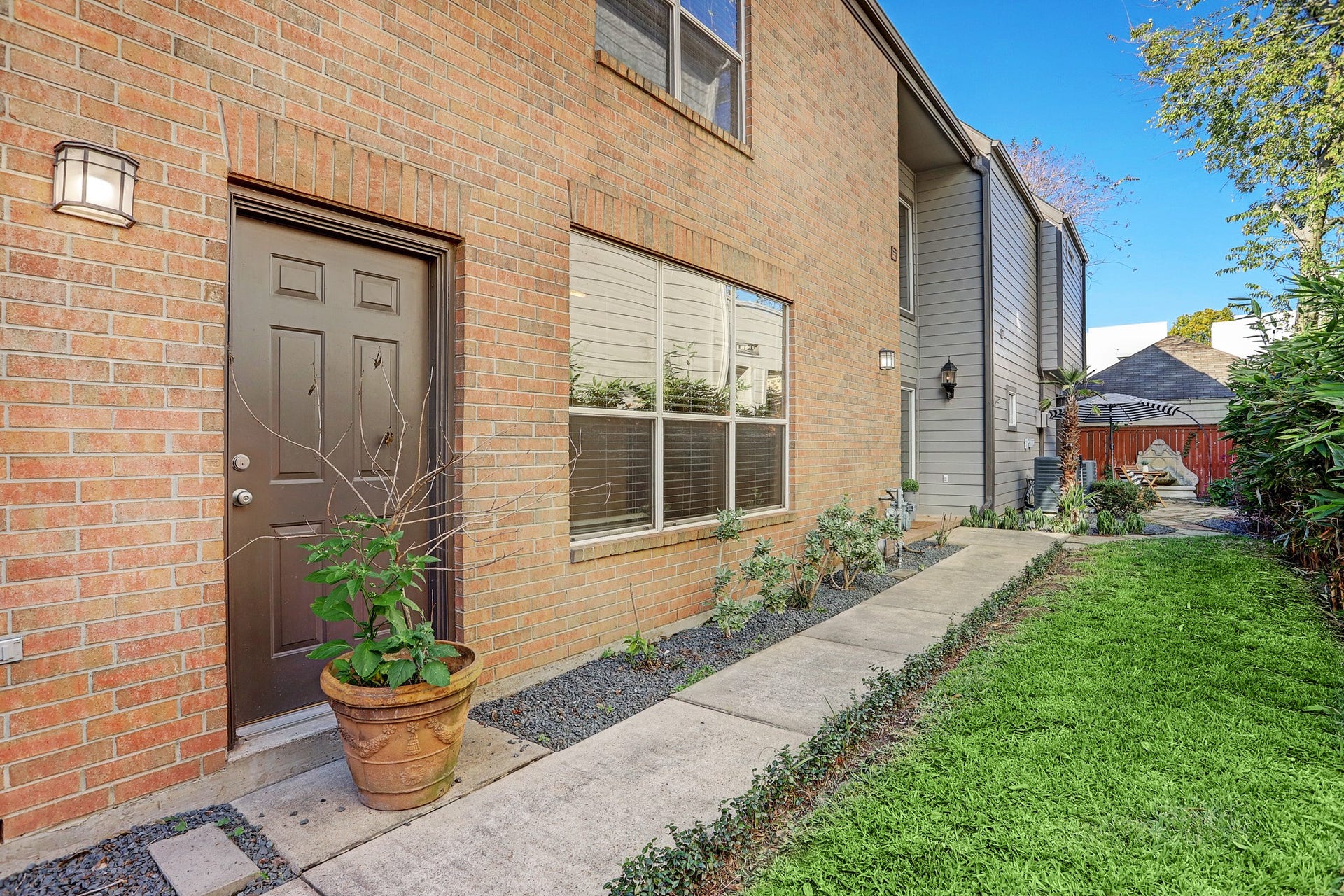5300 Feagan Street, Houston, TX 77007 5300 Feagan Street, Houston, TX 77007