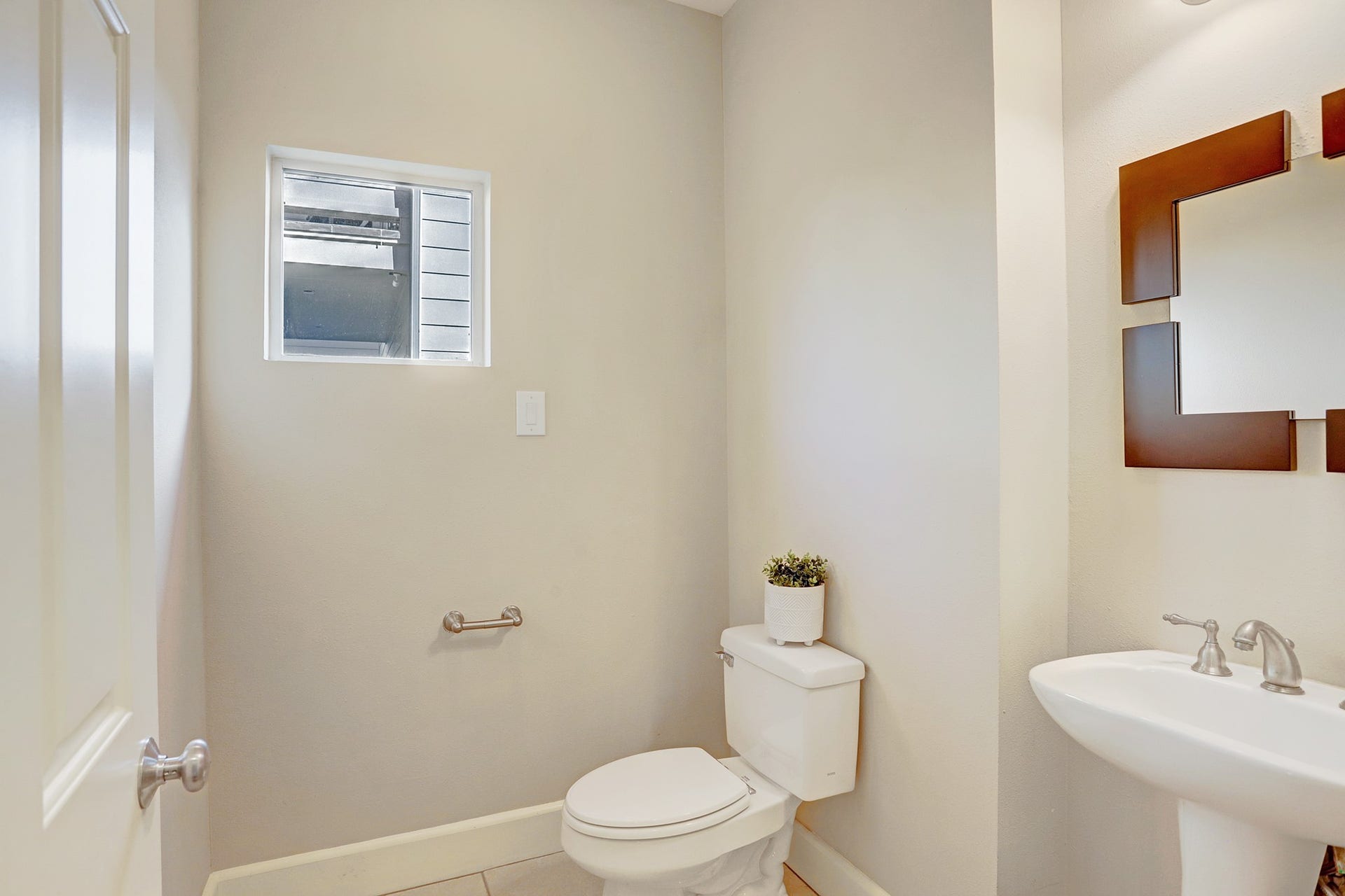 5300 Feagan Street, Houston, TX 77007 5300 Feagan Street, Houston, TX 77007