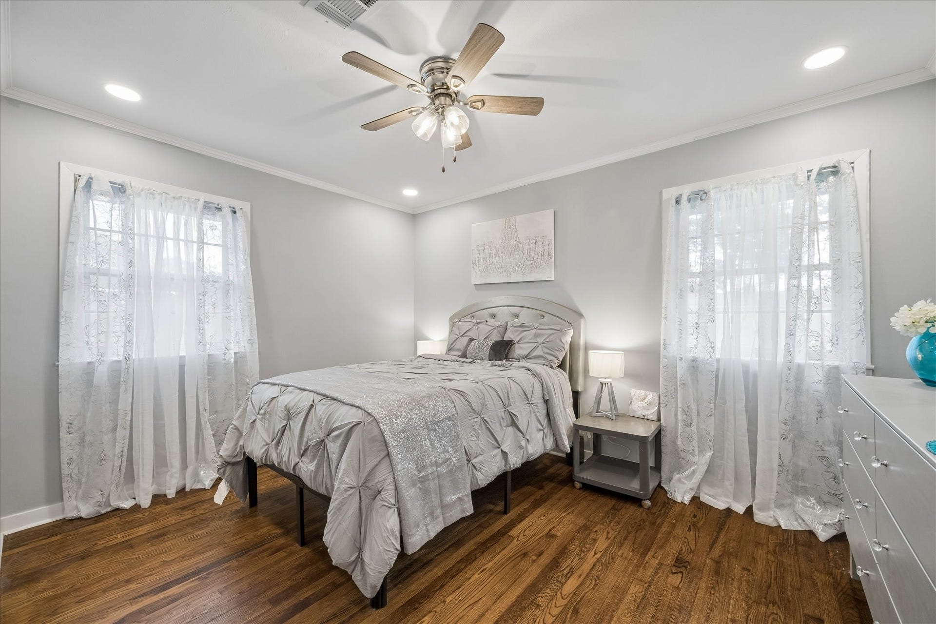 1115 25th Avenue N, Texas City, TX 77590 1115 25th Avenue N, Texas City, TX 77590