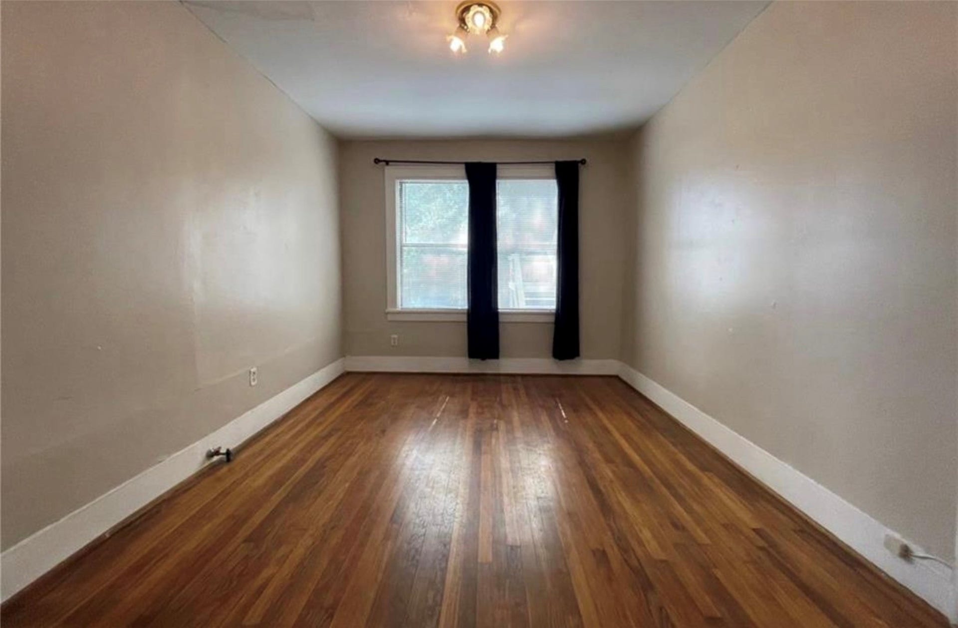 2406 Brun Street, Houston, TX 77019 2406 Brun Street, Houston, TX 77019