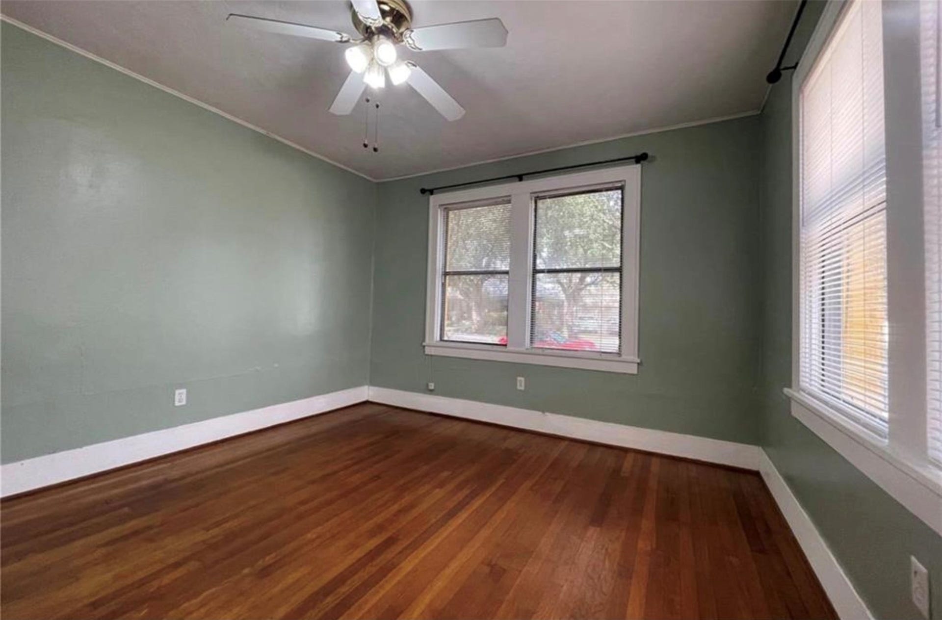 2406 Brun Street, Houston, TX 77019 2406 Brun Street, Houston, TX 77019