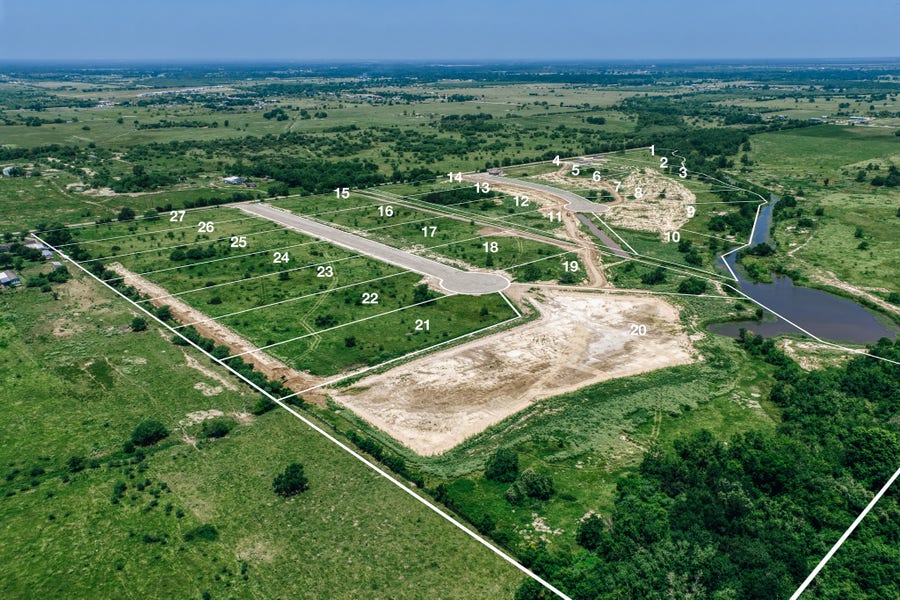 Property photo for 1000 Cottonwood Bend Lane, Waller, TX