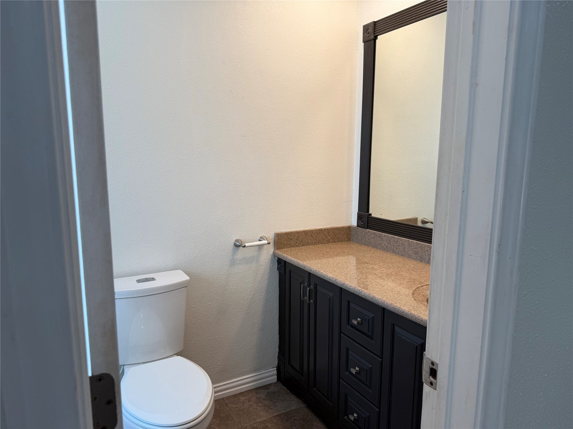 10840 E Idlewood Drive, La Porte, TX 77571 Master Bath
