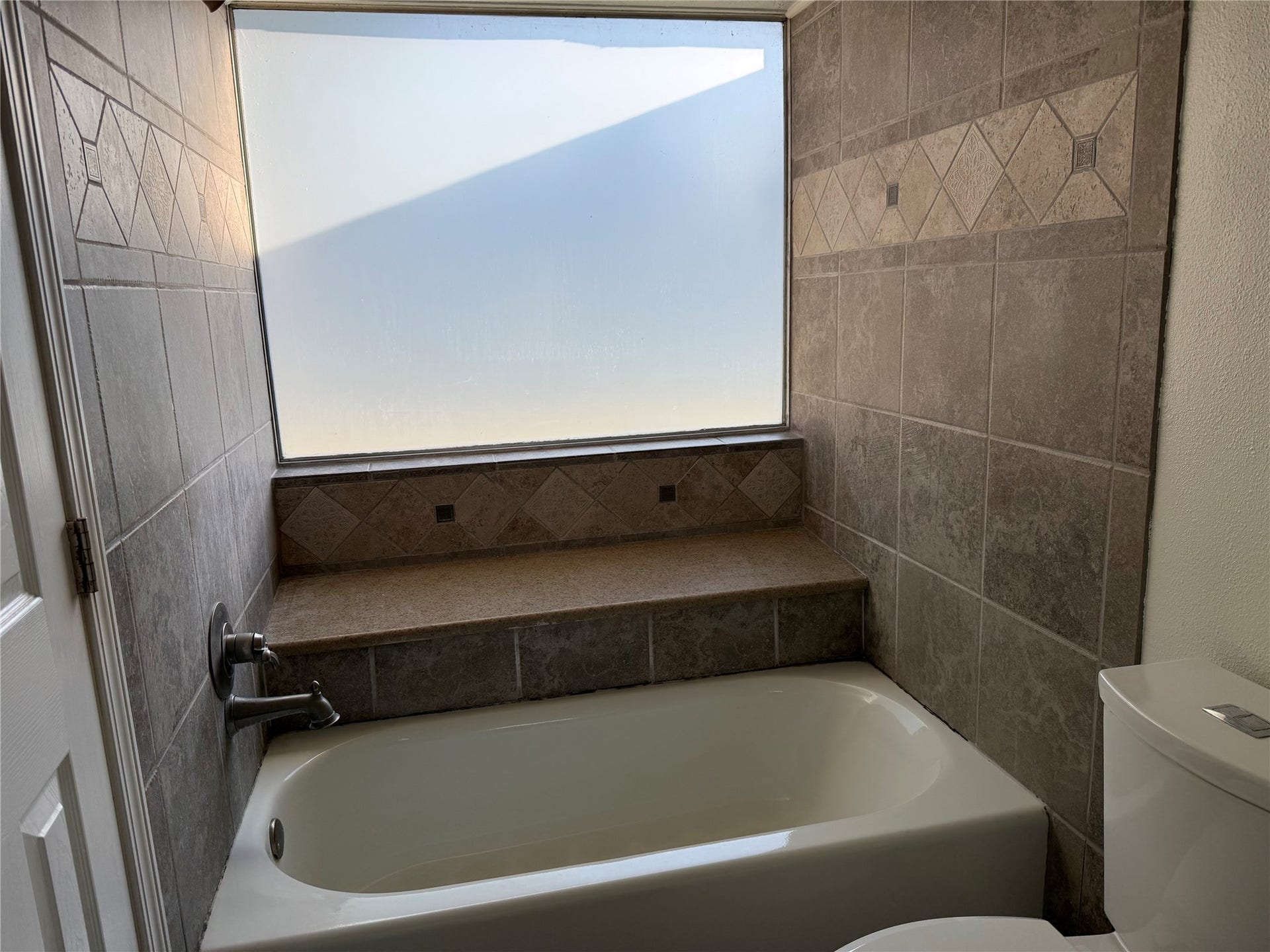 10840 E Idlewood Drive, La Porte, TX 77571 Master Bathroom Shower