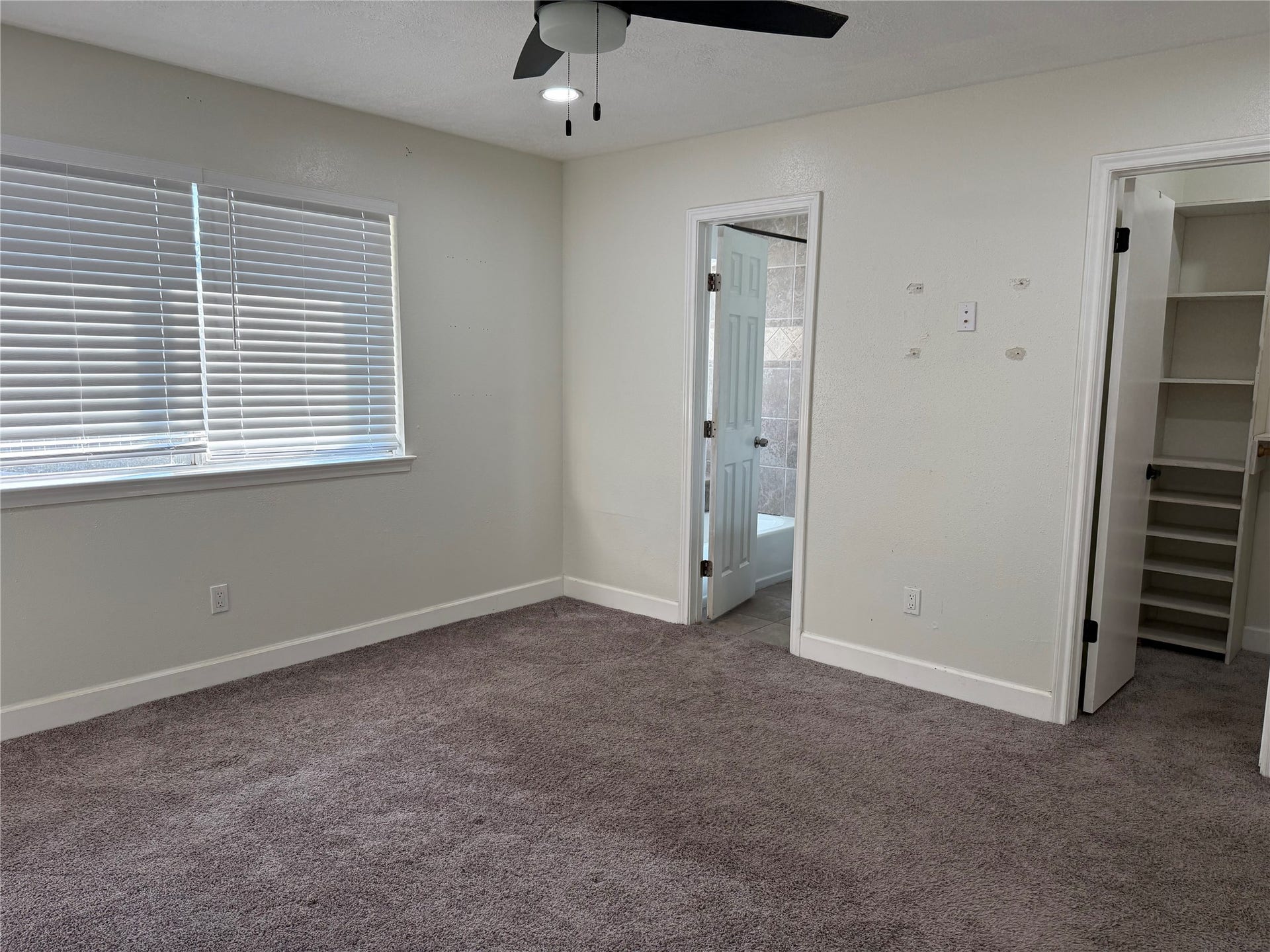 10840 E Idlewood Drive, La Porte, TX 77571 Master Bedroom