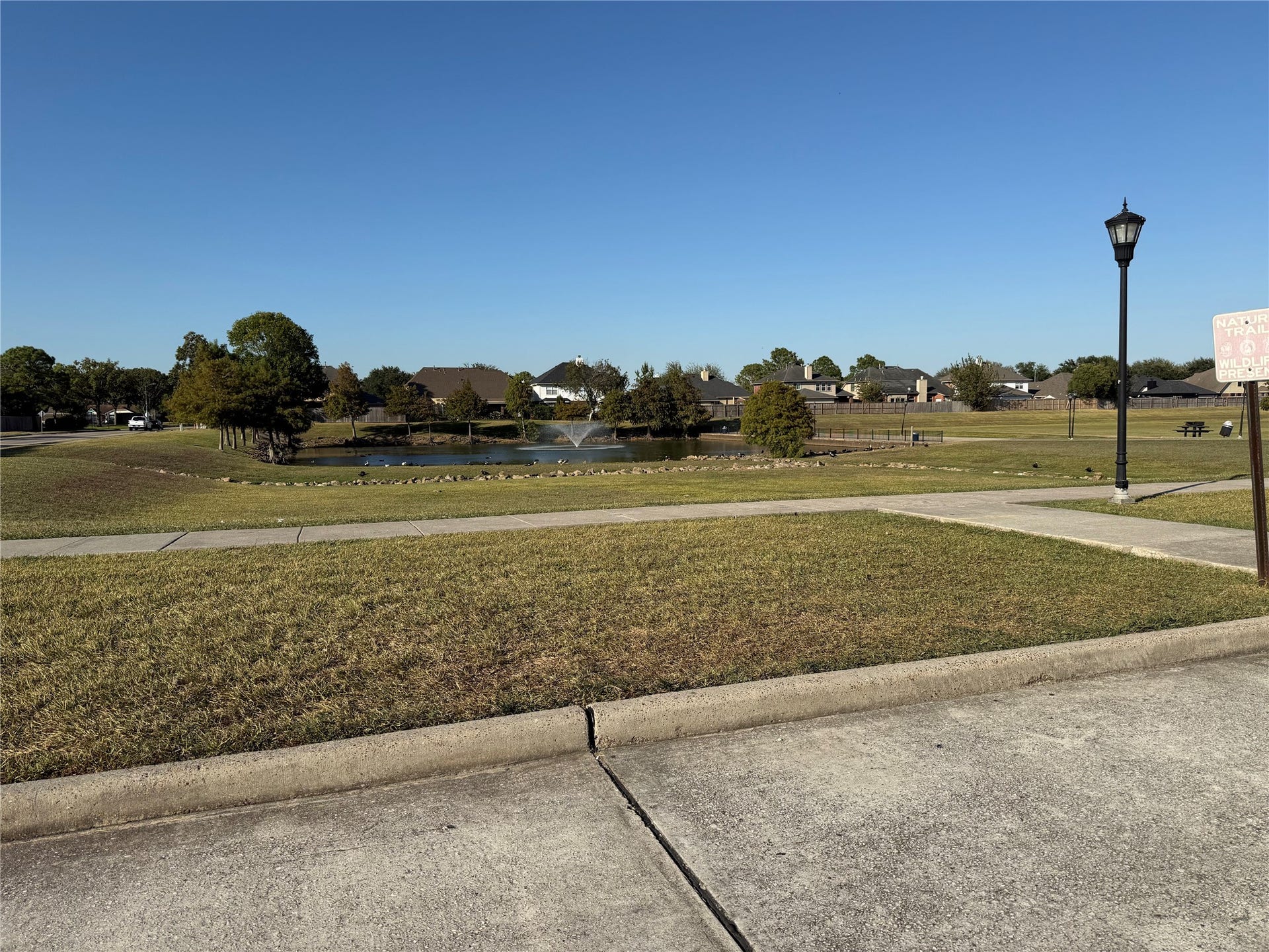 10840 E Idlewood Drive, La Porte, TX 77571 Community Duck Pond and Trail