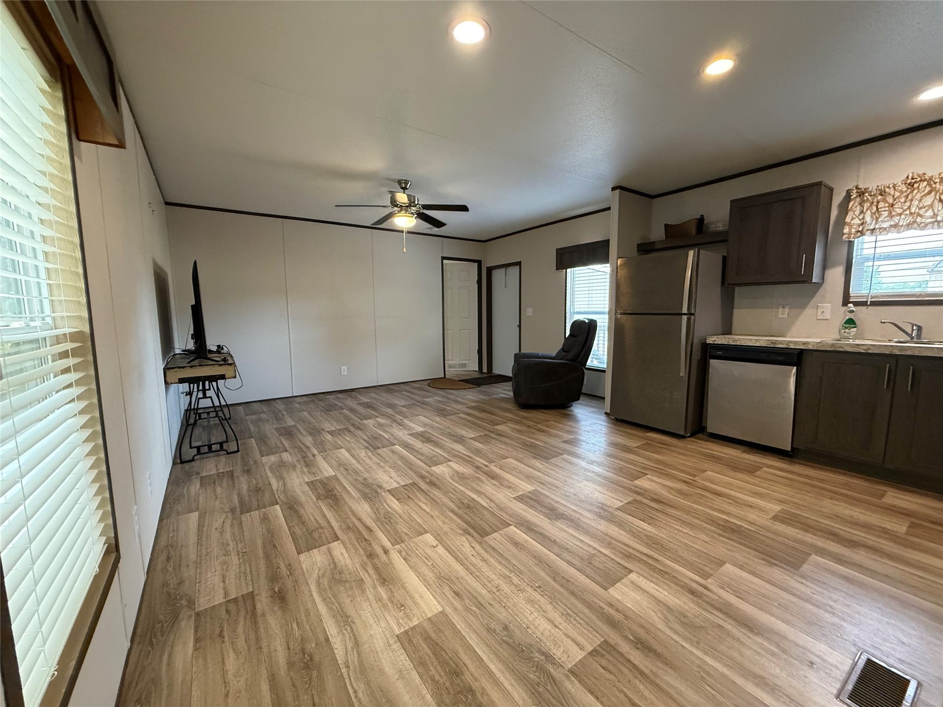 2245 County Road 130, #2, Pearland, TX 77581 2245 County Road 130, #2, Pearland, TX 77581