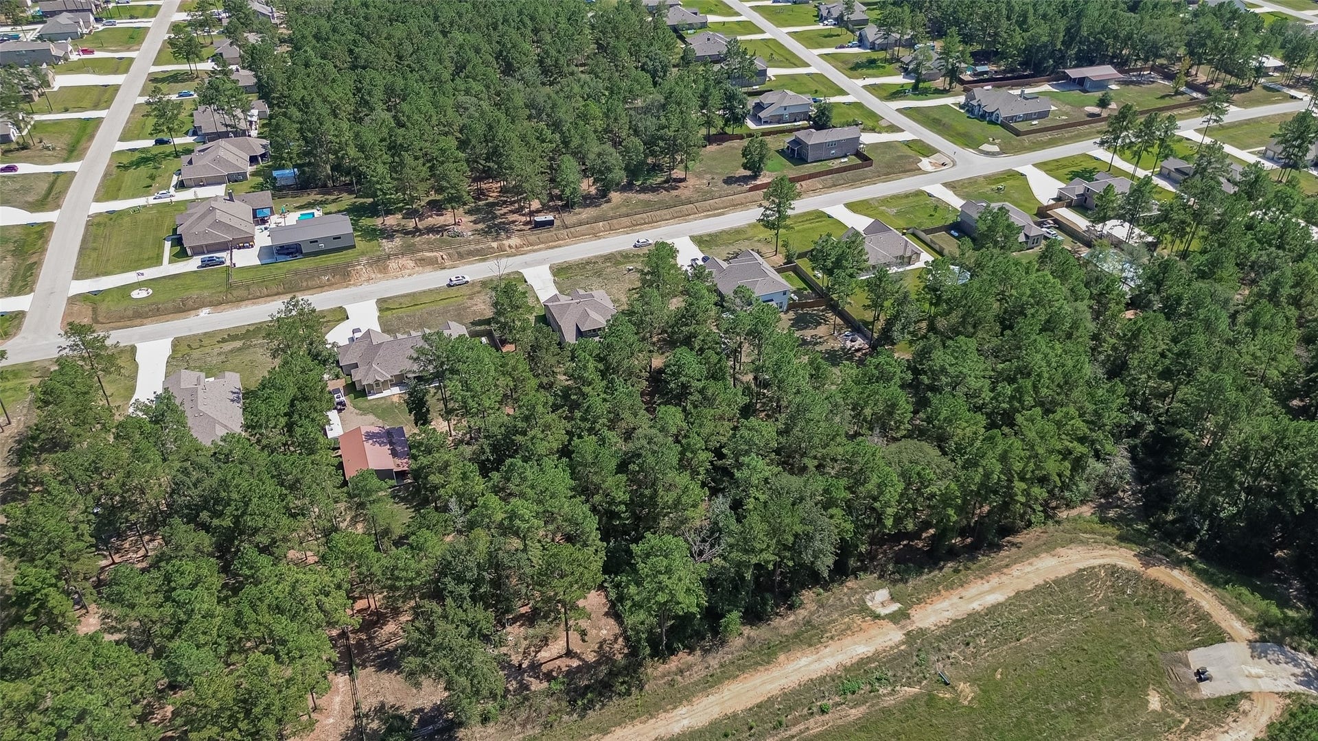 9689 Waller Street, Conroe, TX 77303 9689 Waller Street, Conroe, TX 77303