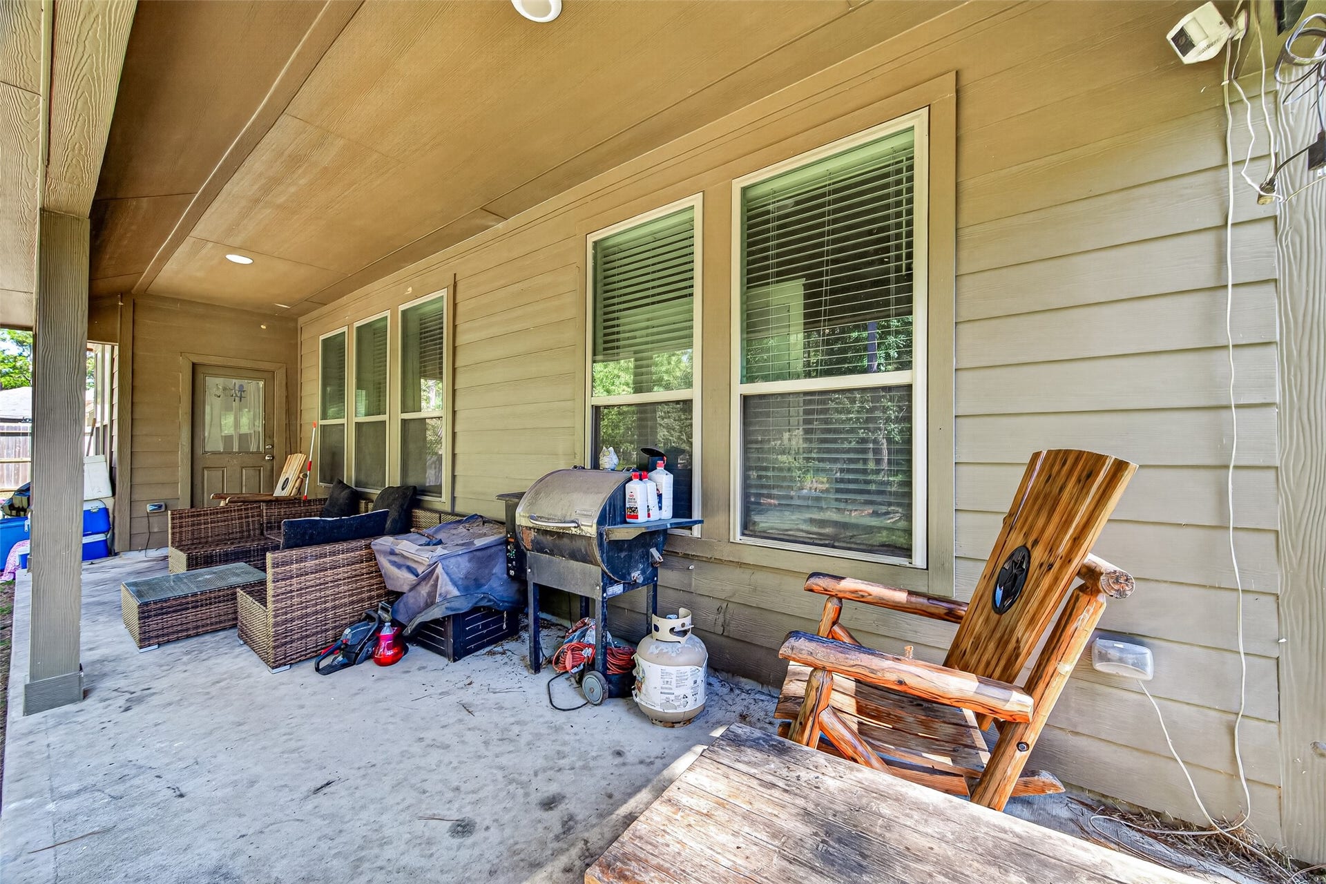 9689 Waller Street, Conroe, TX 77303 9689 Waller Street, Conroe, TX 77303