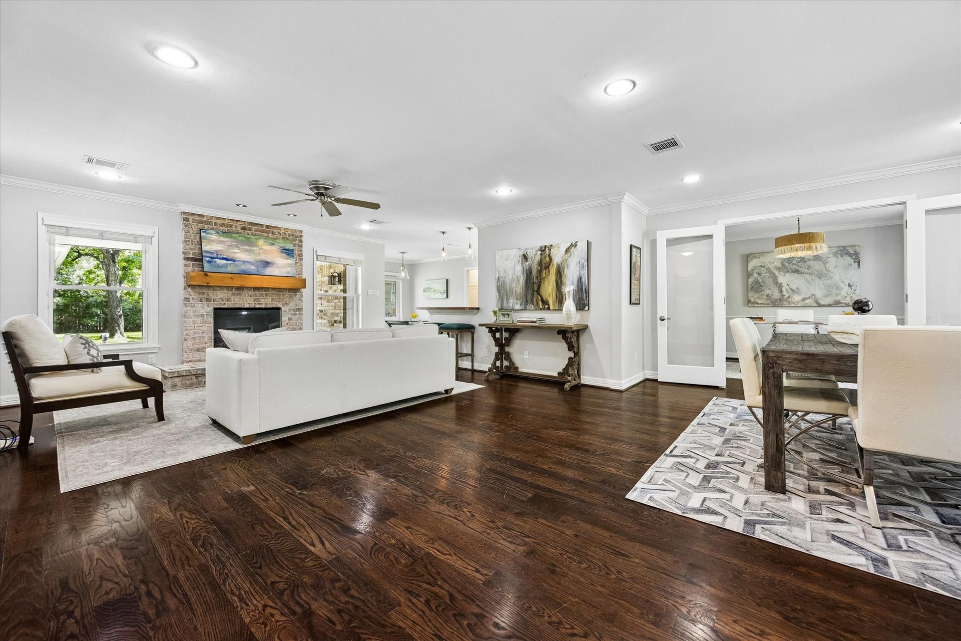 2444 Brookmere Drive, Houston, TX 77008 2444 Brookmere Drive, Houston, TX 77008