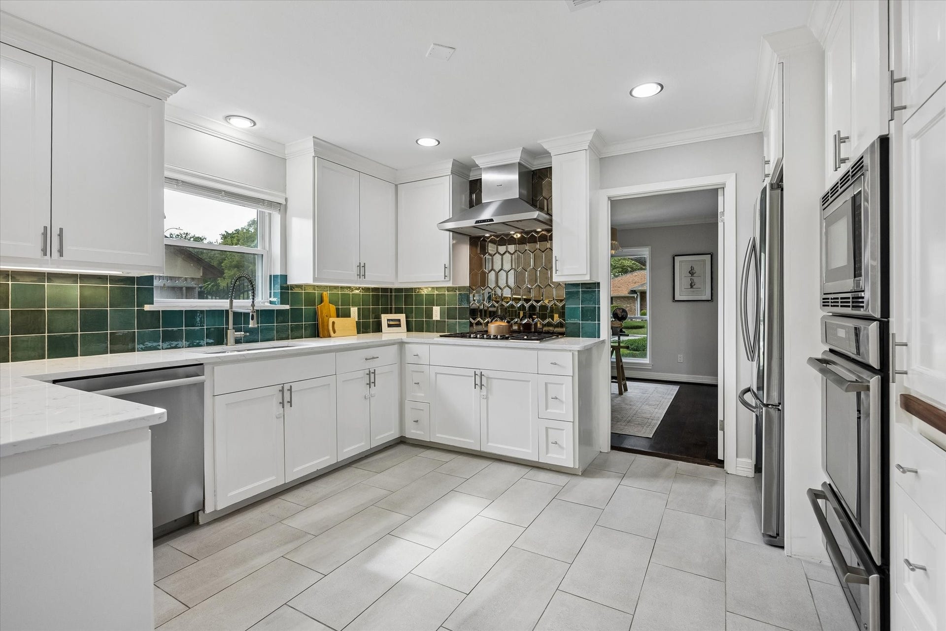 2444 Brookmere Drive, Houston, TX 77008 2444 Brookmere Drive, Houston, TX 77008