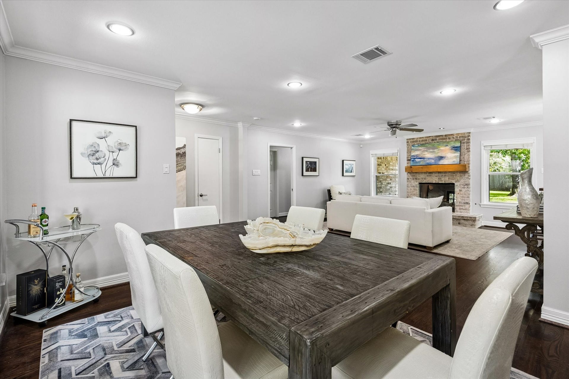 2444 Brookmere Drive, Houston, TX 77008 2444 Brookmere Drive, Houston, TX 77008