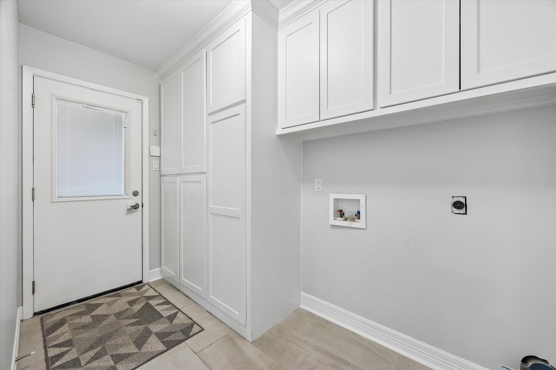 2444 Brookmere Drive, Houston, TX 77008 2444 Brookmere Drive, Houston, TX 77008