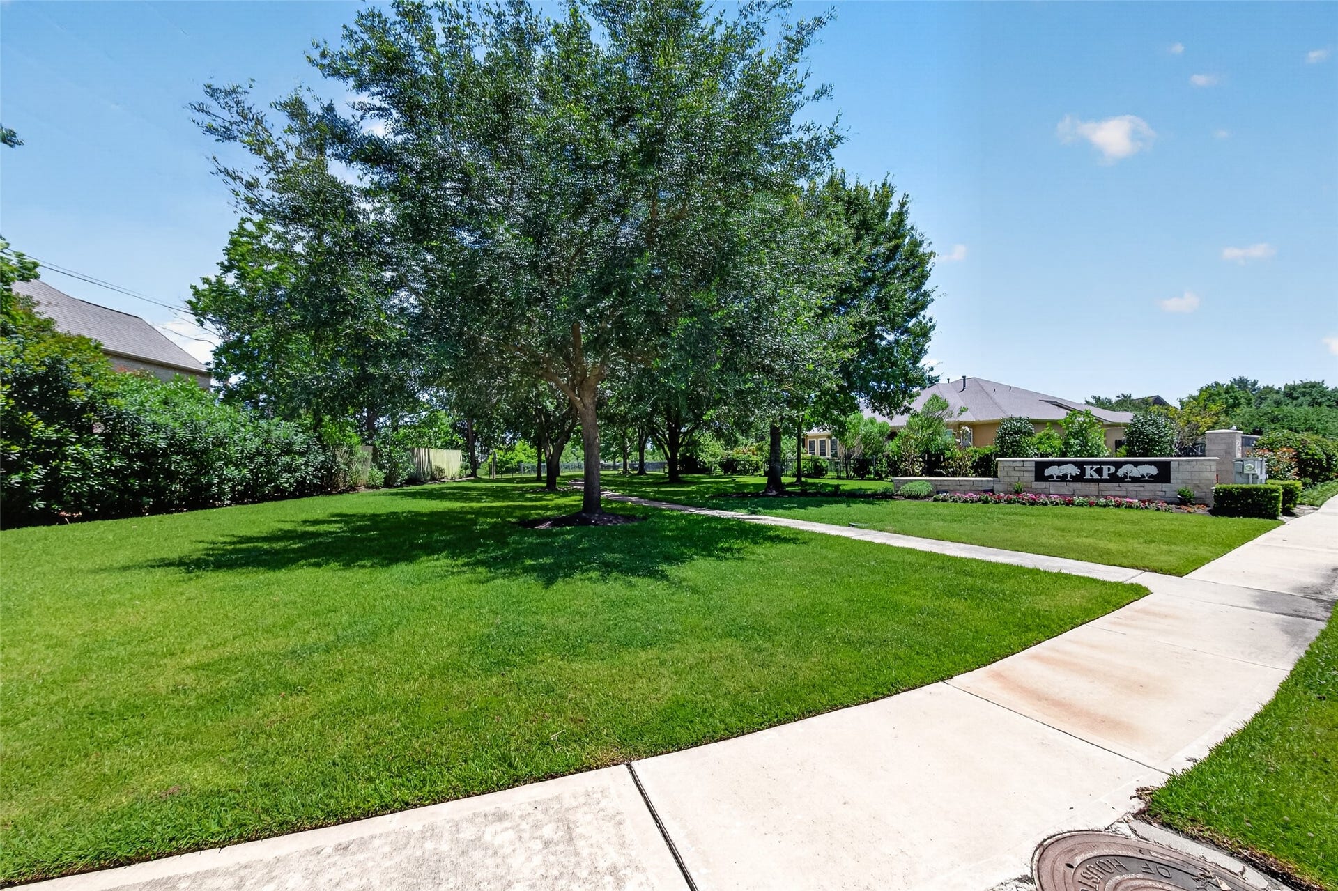 Enjoy the serene park views right across the property, complete with ample guest parking for ultimate convenience.