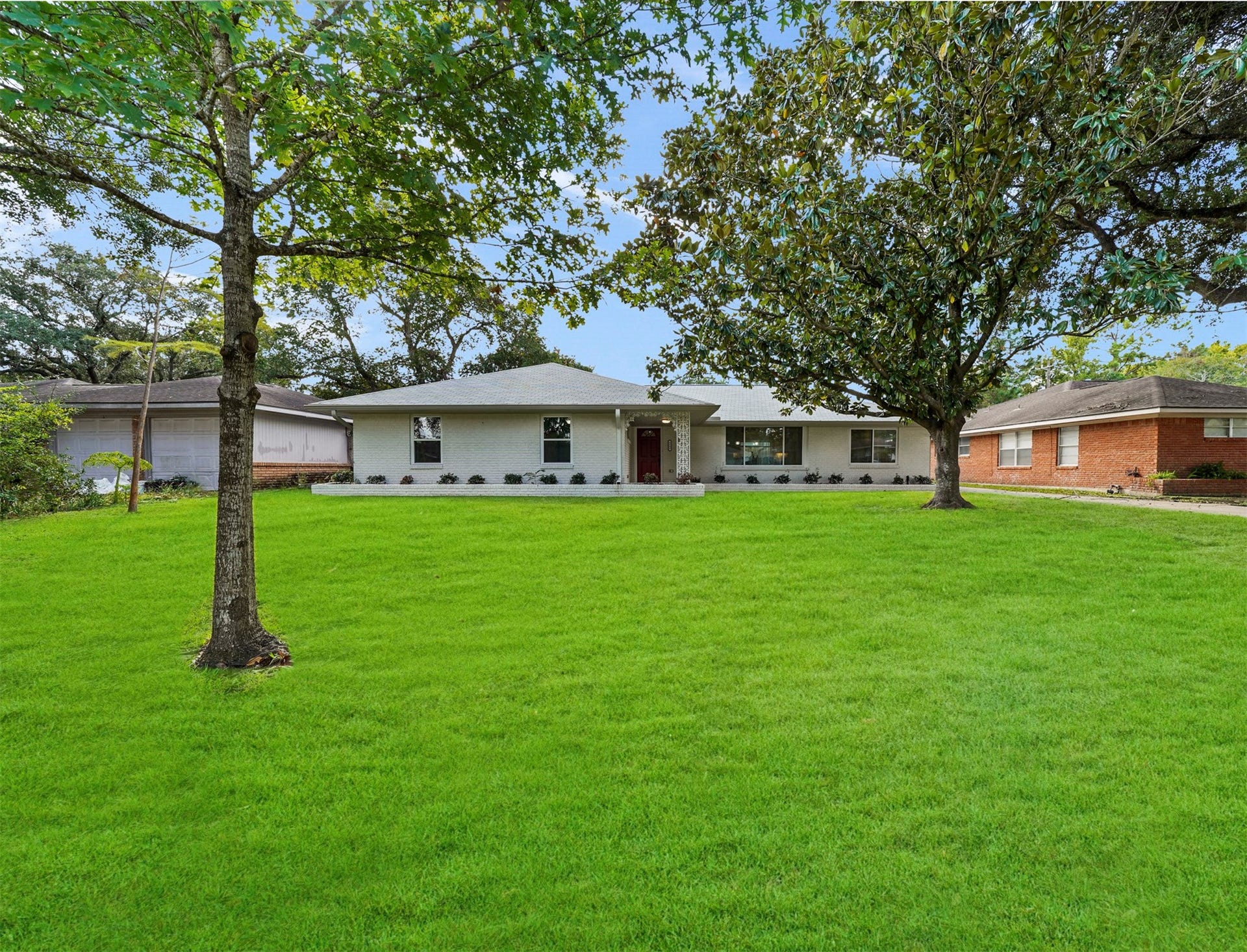 This is the one that you have been waiting for! Great location. Totally remodeled.