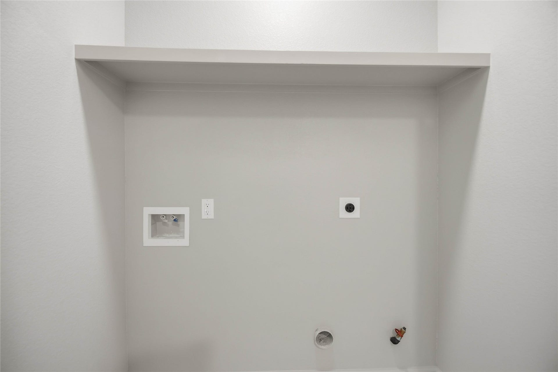 5218 Higgins Street, #A/B, Houston, TX 77033 5218 Higgins Street, #A/B, Houston, TX 77033