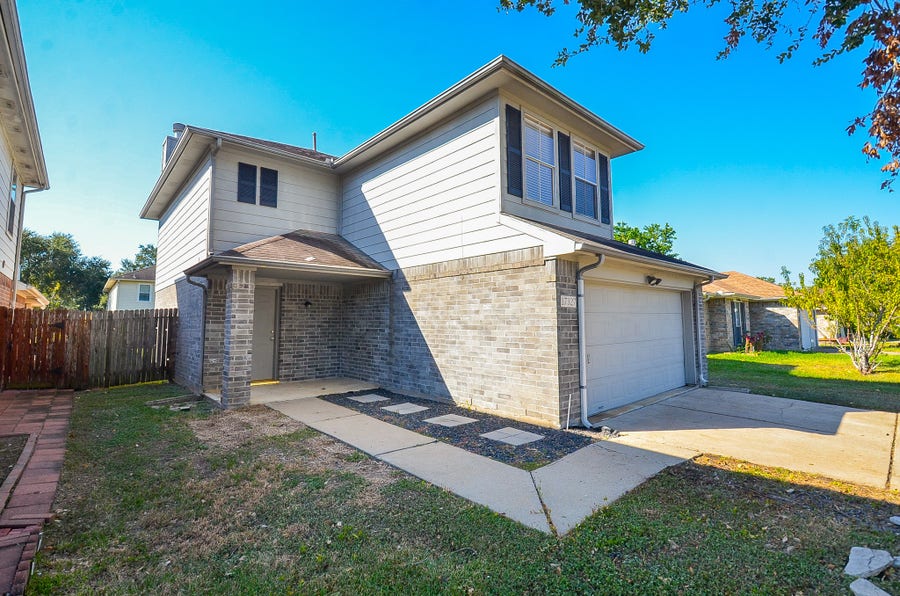 Property photo for 17327 Davenway Dr, Houston, TX