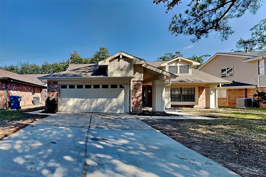 Property photo for 18514 Islandbreeze Drive, Spring, TX