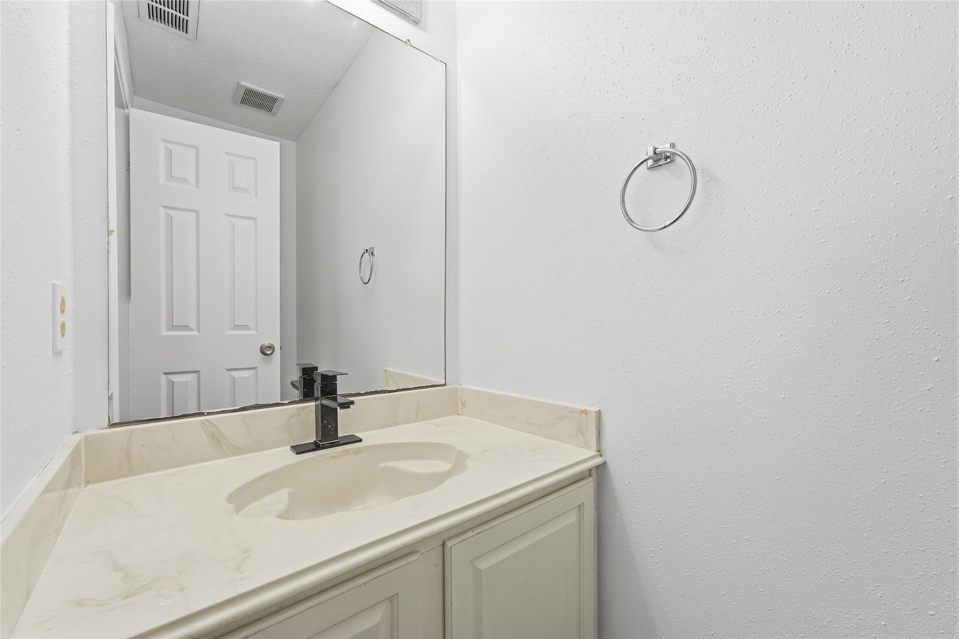 1114 Bayou Bend Drive, Deer Park, TX 77536 1114 Bayou Bend Drive, Deer Park, TX 77536