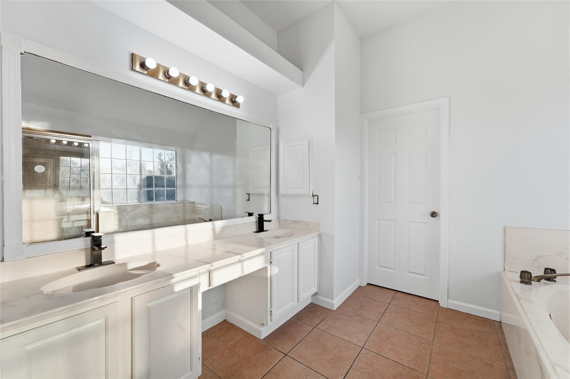 1114 Bayou Bend Drive, Deer Park, TX 77536 1114 Bayou Bend Drive, Deer Park, TX 77536