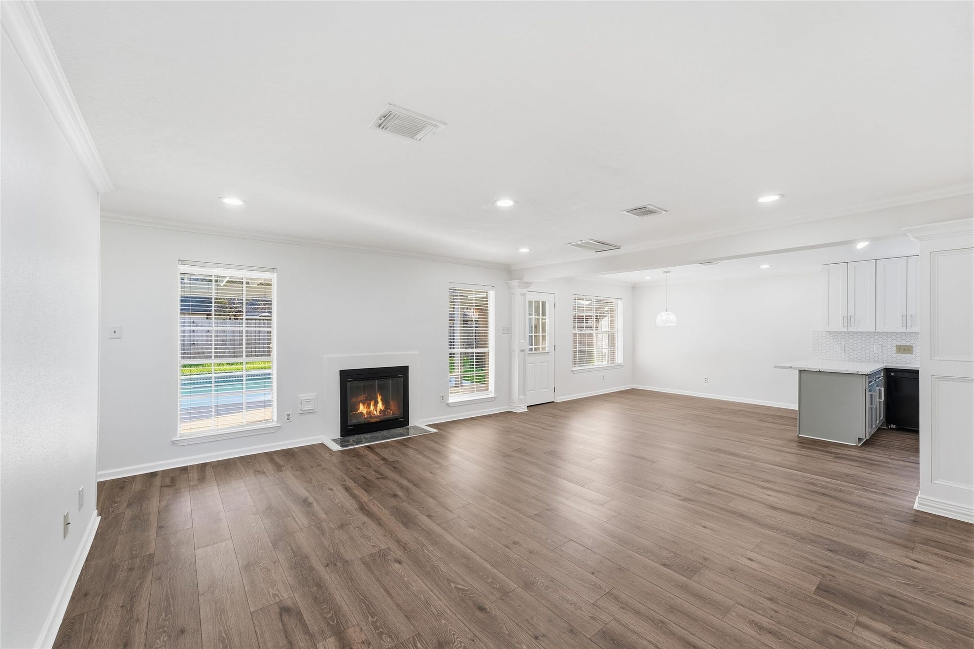 1114 Bayou Bend Drive, Deer Park, TX 77536 1114 Bayou Bend Drive, Deer Park, TX 77536