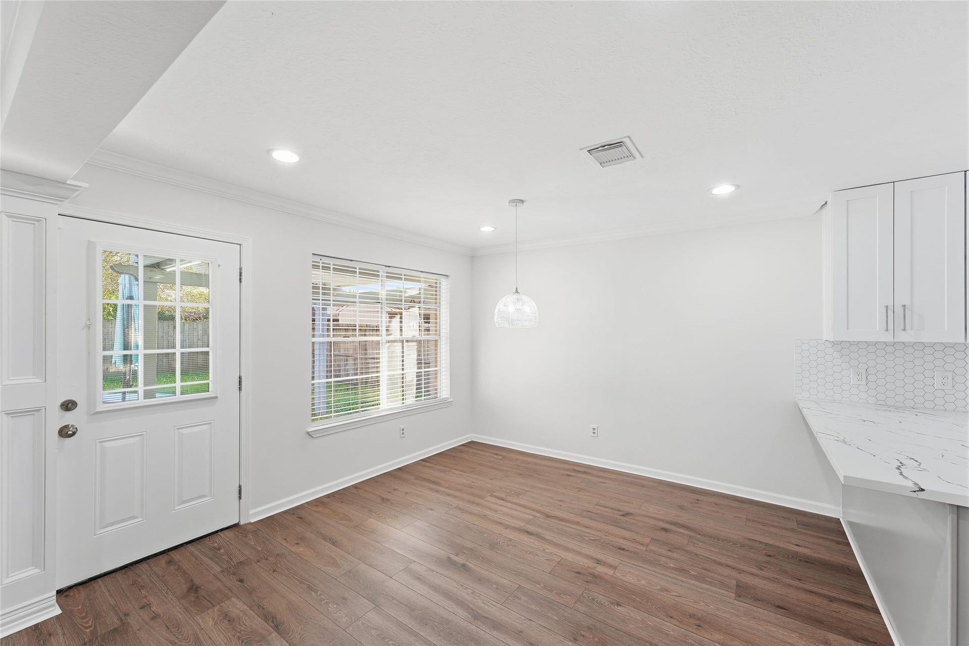 1114 Bayou Bend Drive, Deer Park, TX 77536 1114 Bayou Bend Drive, Deer Park, TX 77536