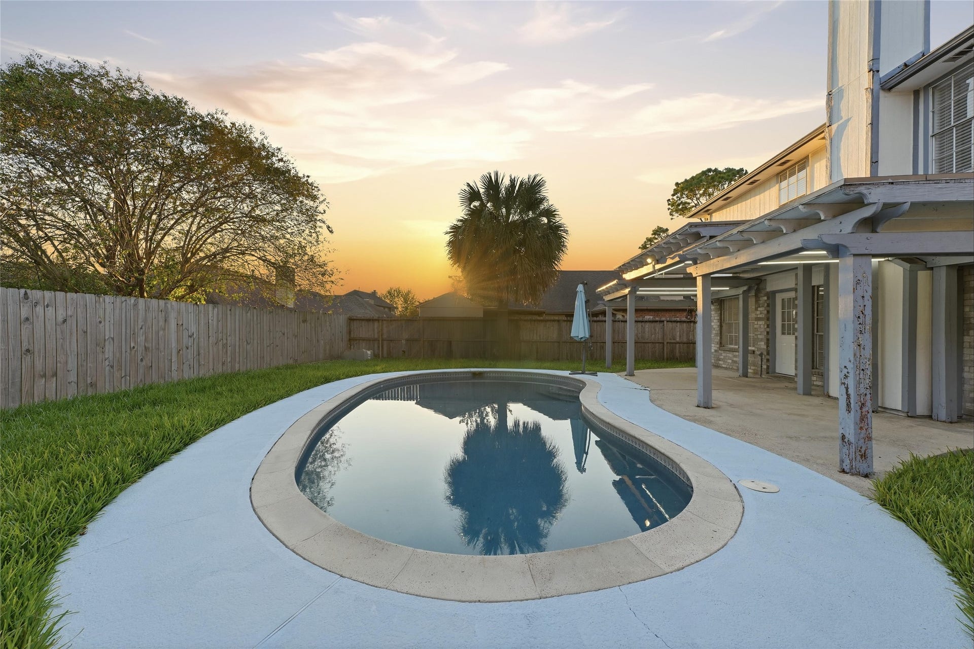 1114 Bayou Bend Drive, Deer Park, TX 77536 1114 Bayou Bend Drive, Deer Park, TX 77536