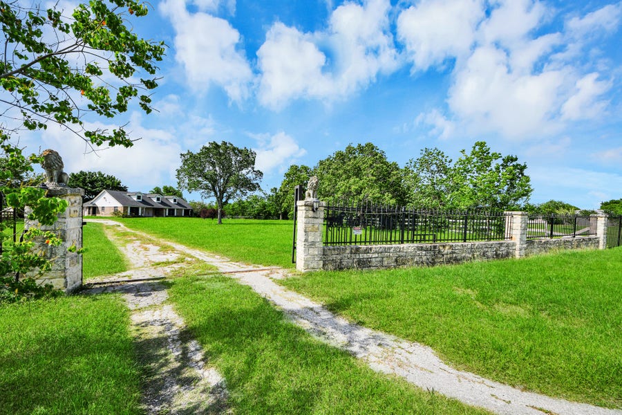 Property photo for 12746 Roy Road, Pearland, TX