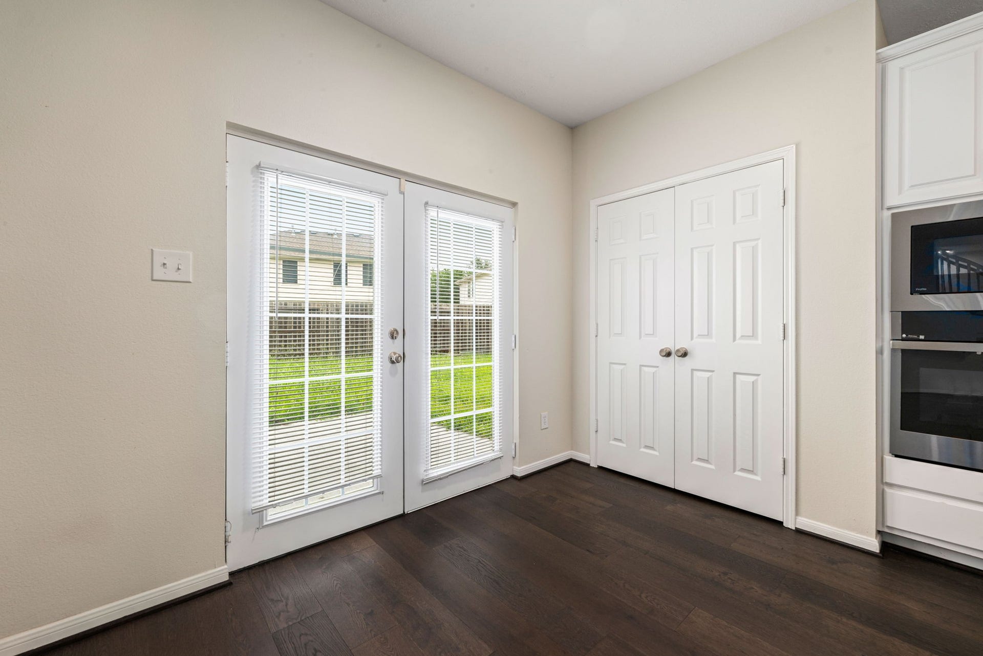 5507 River Gable Court, Sugar Land, TX 77479 Breakfast area overlooking the backyard, perfect for casual dining.
