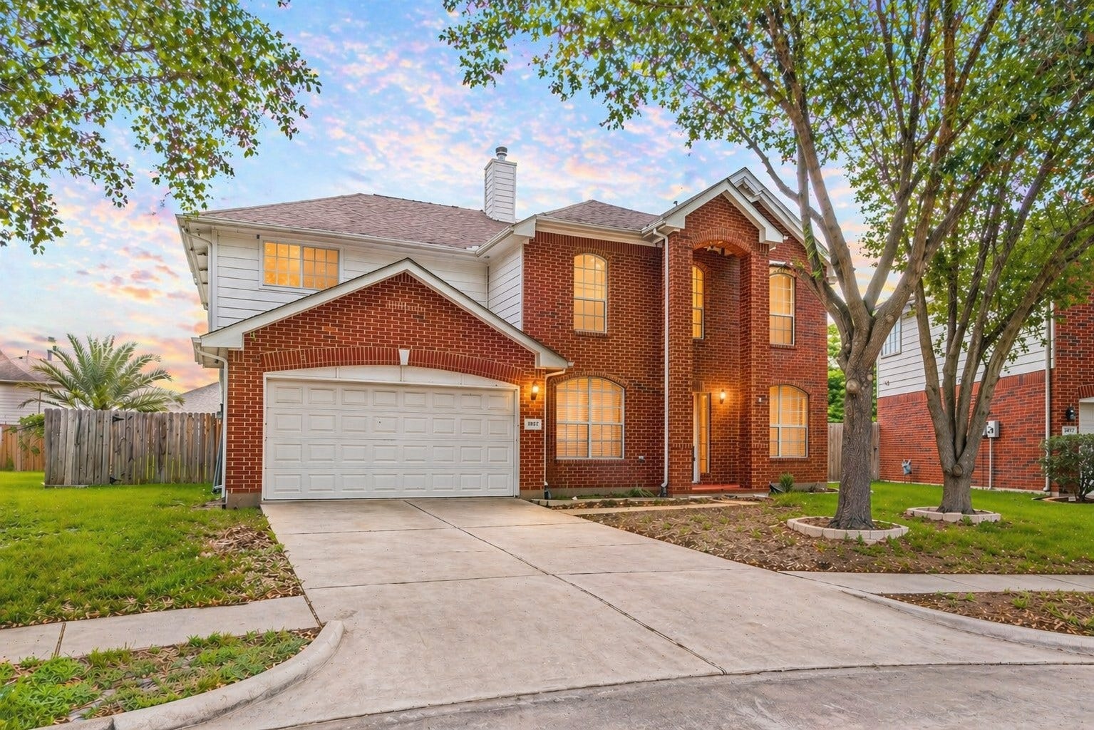 5507 River Gable Court, Sugar Land, TX 77479 Charming curb appeal on a quiet cul-de-sac with inviting front elevation and fresh landscaping.