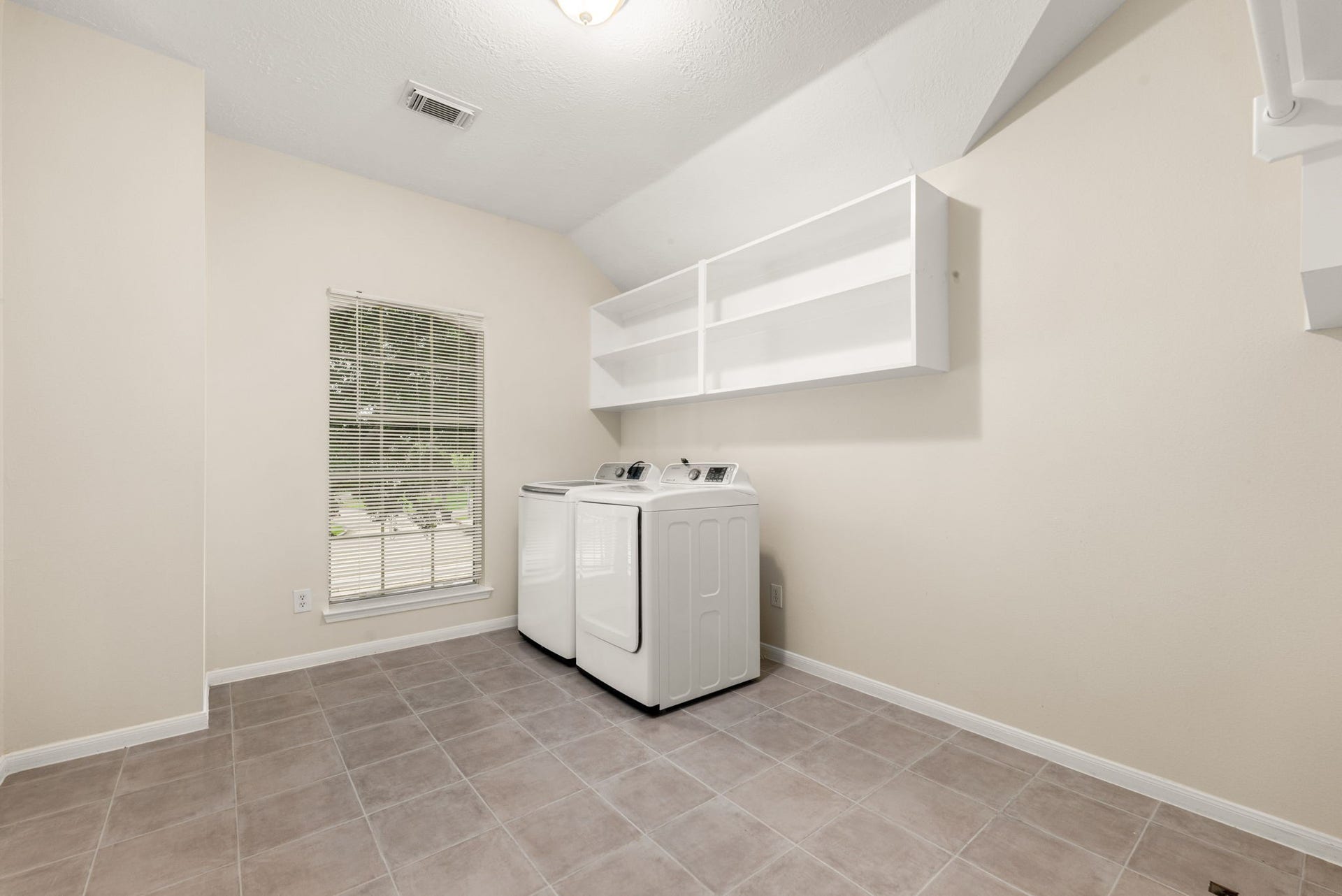 5507 River Gable Court, Sugar Land, TX 77479 5507 River Gable Court, Sugar Land, TX 77479