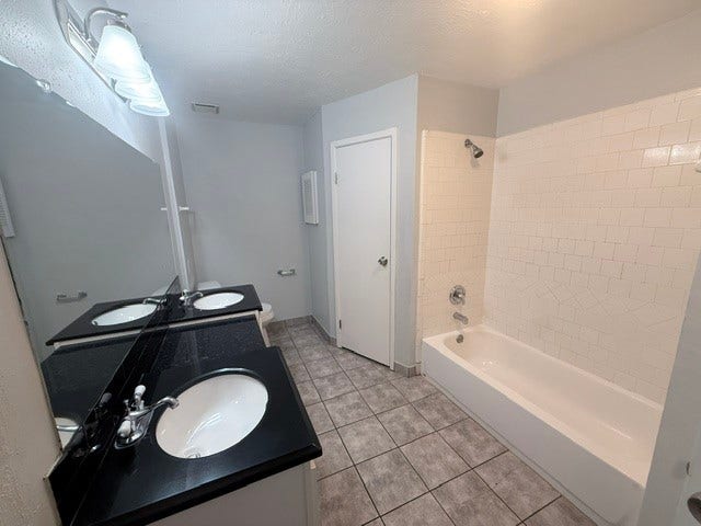 22211 Moss Falls Lane, Spring, TX 77373 22211 Moss Falls Lane, Spring, TX 77373