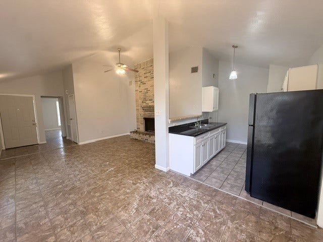 22211 Moss Falls Lane, Spring, TX 77373 22211 Moss Falls Lane, Spring, TX 77373