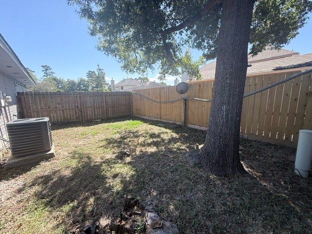 22211 Moss Falls Lane, Spring, TX 77373 22211 Moss Falls Lane, Spring, TX 77373