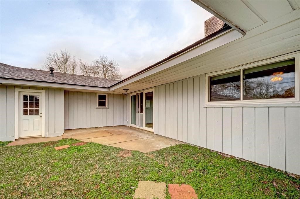 18702 Prince William Lane, Houston, TX 77058 18702 Prince William Lane, Houston, TX 77058
