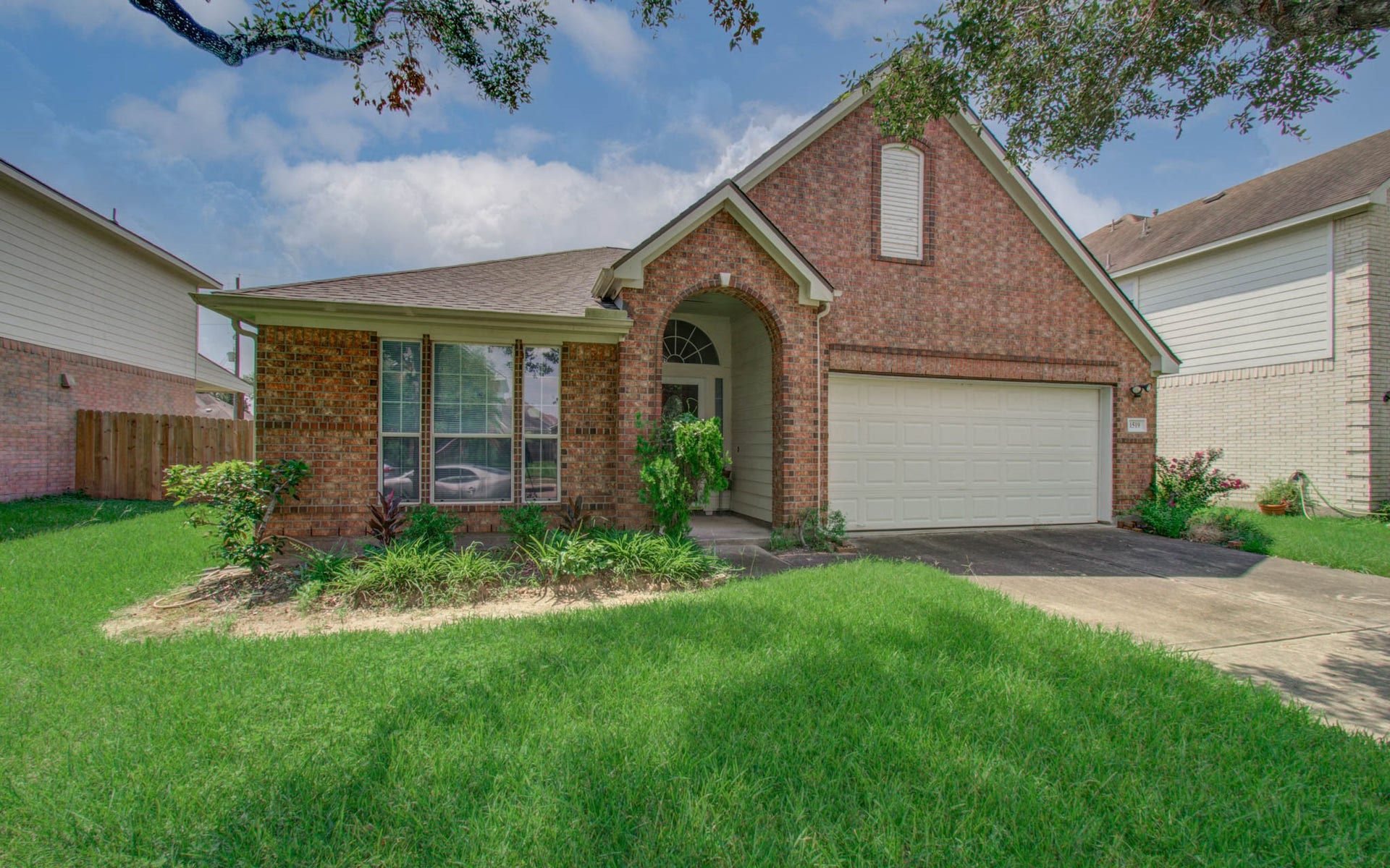 1519 Mustang Xing, Missouri City, TX 77459 1519 Mustang Xing, Missouri City, TX 77459