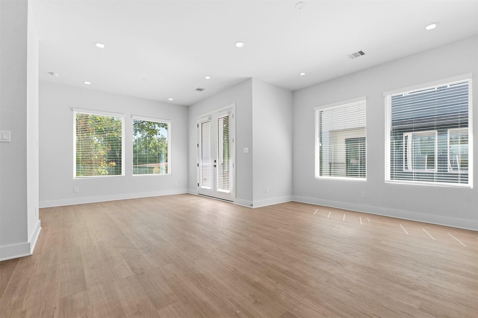 1406 Cedar Post Lane, Houston, TX 77055 1406 Cedar Post Lane, Houston, TX 77055