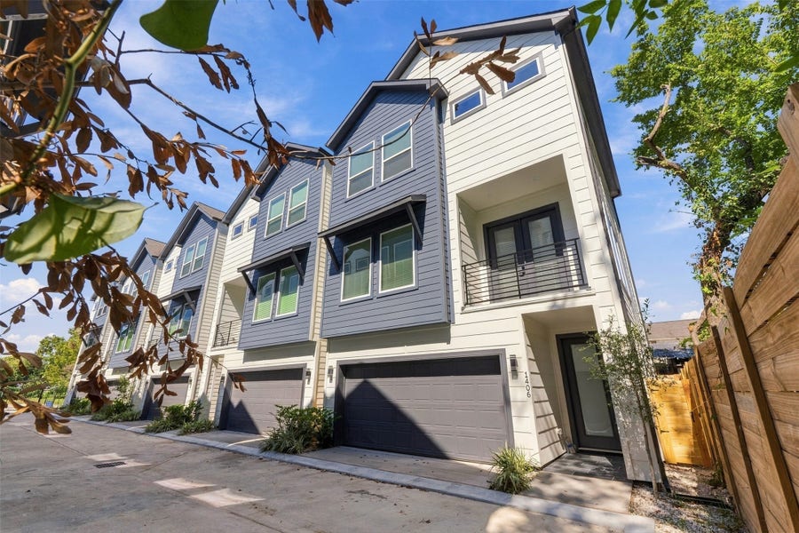 Property photo for 1406 Cedar Post Lane, Houston, TX