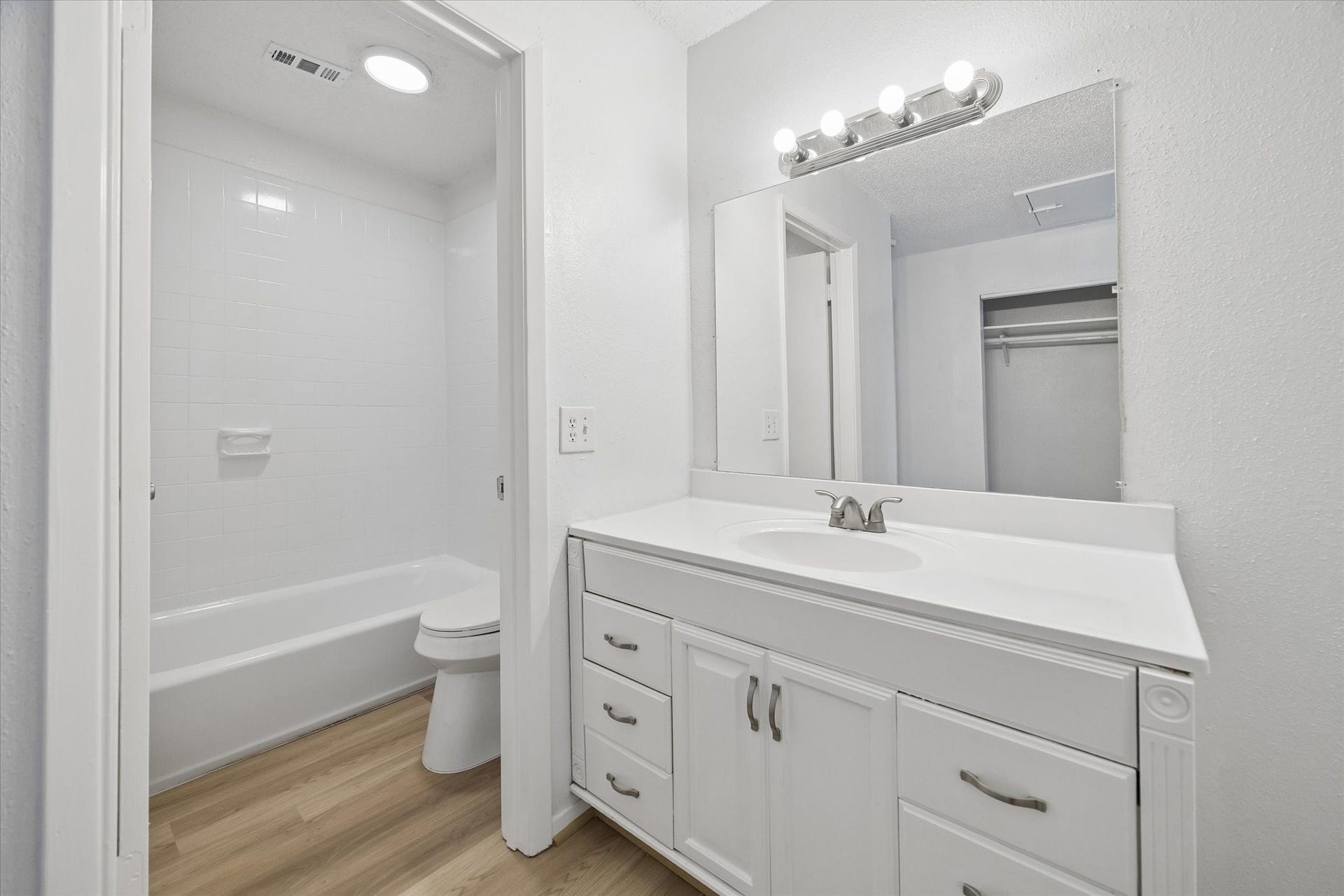 12522 Newbrook Drive, Houston, TX 77072 12522 Newbrook Drive, Houston, TX 77072