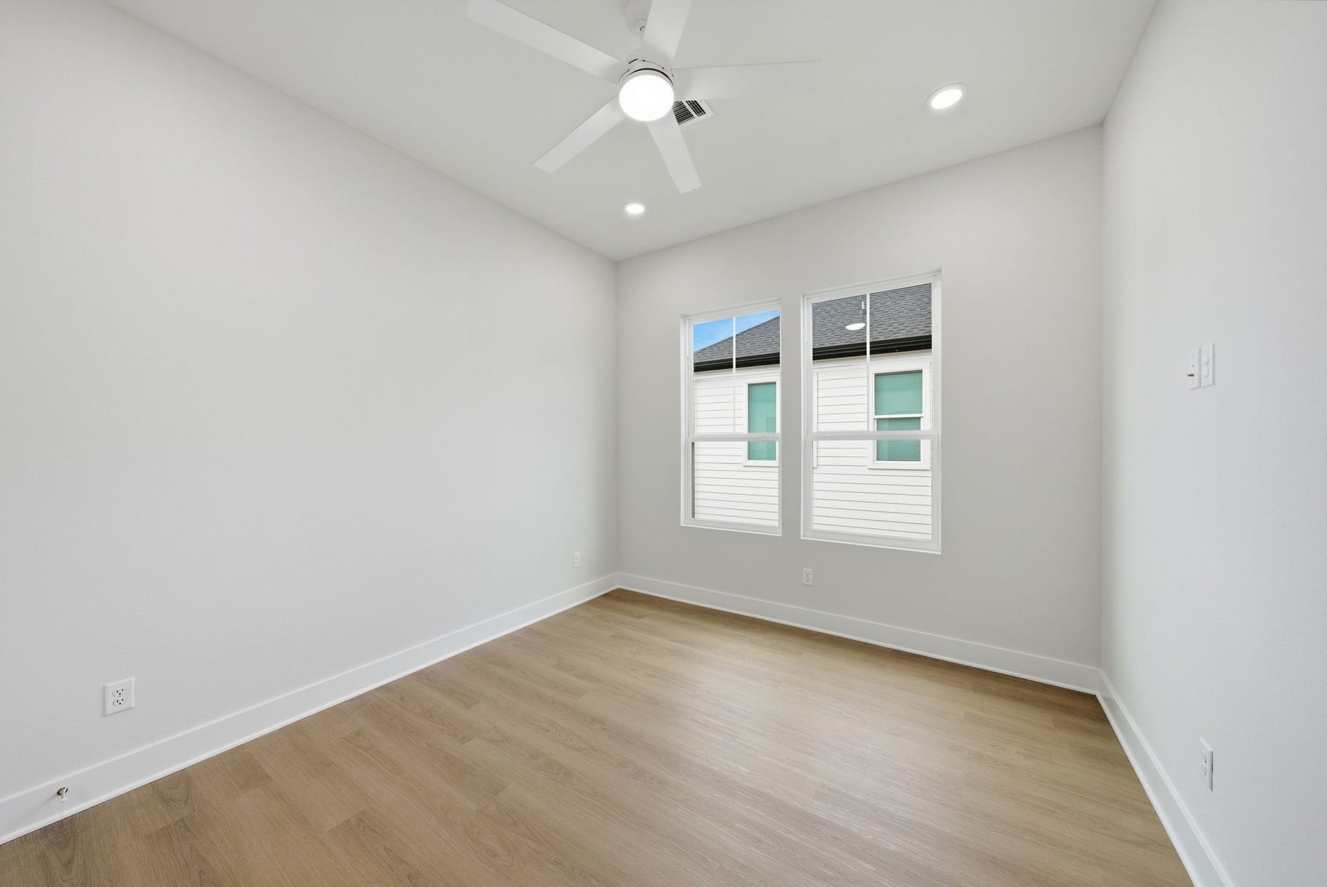 9419 Montridge Drive, #B, Houston, TX 77080 9419 Montridge Drive, #B, Houston, TX 77080